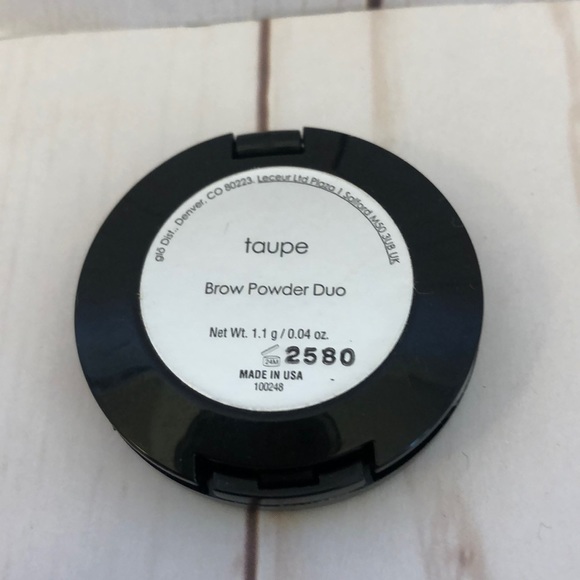 Glow Minerals brow powder duo - Picture 2 of 3